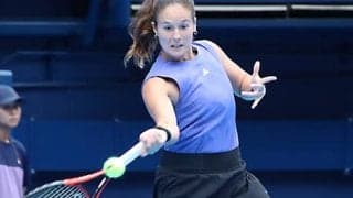 世界9位、逆転勝ちで東レ8強 