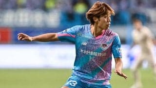 「暴れすぎだろ」元鳥栖21歳FWの衝撃的なゴールに日本から驚きの声！「えぐい切り返し!!!」「三笘に次ぐ位置にいる」など称賛続々