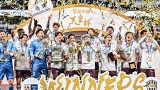 「可愛い」「ありがとう勝利の女神様！」童顔10頭身“やぶさや”の神戸の天皇杯優勝国立観戦ショットに反響！「な！やぶさや呼んどきゃリーグも優勝間違いない」の声