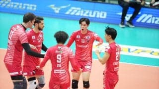 天皇杯全日本選手権　サントリーがストレート勝ちで13大会ぶり2度目の栄冠　髙橋藍がMVP