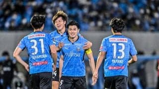 「このテーブルの隣にいたい！」全米王者が召集した元川崎の食事会、「奇跡的に行けた」イケメンDFを含む4ショットが話題！「フロンターレファミリー最高だよ」の声