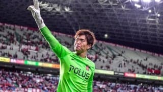 「ガチのマサイ族訪問？」J1浦和GK西川周作がタンザニア訪問＆マサイの戦士とジャンプ対決！「アフリカ行ってるんかい笑」「マサイより飛んでる!?」など話題に