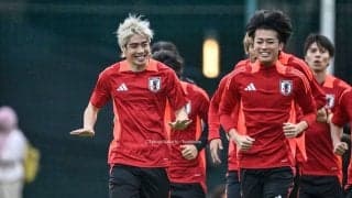 「とうとう曲ができちゃったってこと？」伊東純也＆中村敬斗の“ランス兄弟”テーマソング爆誕！ 地元メディア発表に「めちゃめちゃ熱いぜ」「2人の歌とかすごい」の声