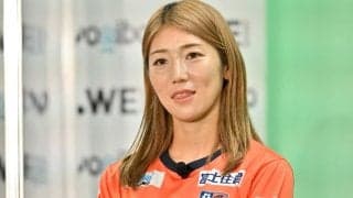 「半目もむちゃくちゃ可愛い」人気WEリーガー仲田歩夢の「コーヒーがおいし過ぎての半目ショット」がまさかの大人気！「ドアップ最高です」「マフラー可愛い」と注目度抜群