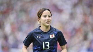 「美人だな～」「可愛くてビックリしました」フォロワー数4.8万人のなでしこの人気DFの「プライベートな公園でのダウン姿」が大反響！「ダボっとかわいいですね」「素敵です」の声