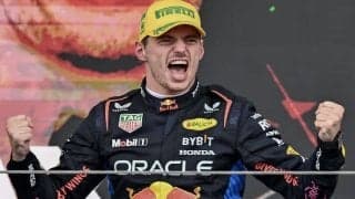 フェルスタッペン、レッドブル離脱も!?　海外メディアが2026年の去就に注目「アストンマーティンは魅力的な選択肢」「メルセデスが最も理に適っている」