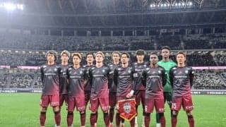 「格闘家の集まりかと思った」「腹筋エグすぎる」J1神戸の大迫勇也・武藤嘉紀ら「強靭6選手のジャングルでの海パン一枚ポージング集合写真」が大反響！「筋肉すごい」の声