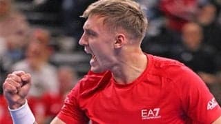  メドに完勝、ツアー初V王手 