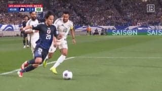 「久保は異次元だな」久保建英、足にボールがくっつく神技ドリブルで圧巻突破！「メッシだメッシ」「レベルがえぐい」相手2人を翻弄するワールドクラスのスラロームドリブル炸裂