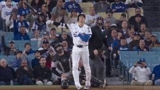 球場騒然！ 大谷翔平、特大アーチ直後に“予想外の動き”「ヤバいw」「カッコよすぎる」“確信停止”リアクションにファン大歓喜