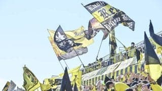 「笑顔が眩しすぎる」「ガチの女神」躍進中J1柏の応援番組新MC石崎日梨のユニフォーム姿＆レイくんコーデに反響！「めちゃくちゃ可愛い！」「日梨ちゃん効果で2位」の声