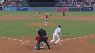 手を出すなよ！ 大谷翔平、“高速ゴロ”が爆速通過「危険すぎ」「怪我するぞ」168キロ“強烈ピッチャー返し”に「取れるわけない」