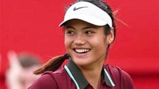 片腕のテニス少女、憧れの選手と交流