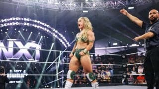 これもトレーニング？ “超筋肉”女子レスラー、ムキムキ姿でプロ級“高速お手玉”披露にファン驚愕「器用すぎる」