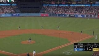 もうワケわからん！ 大谷翔平、特大弾で“まさかの光景”「えげつない」 爆速“187キロ”→とんでもない角度で飛んでいく…「大谷さん何してんのw」