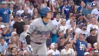 大谷翔平、ぐんぐん伸びた38号弾に観客も口あんぐり 「センターも捕りそうな感じで追っていたんですが…」敵地騒然