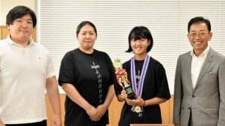 女子相撲全国大会「つり出し」で優勝　小6の内田さん、技を多彩に