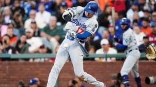 大谷翔平、今季最長138m特大49号含む3安打猛打賞の活躍　ドジャースは逆転で大乱打戦を制してマジック「11」