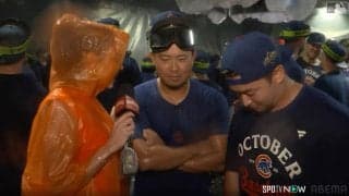 今永昇太、MLB初シャンパンに「肌から吸収した方が美味しい」 “珍回答”連発＆背後から同僚に襲われる 名物レポーターは爆笑止まらず