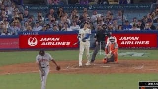 どうなってるんだ…？ 大谷翔平、連日の逆方向弾で“まさかの光景”「しゃあない」「そうなるわ」キャッチャーが“確信”動かない「絶望でしかない」