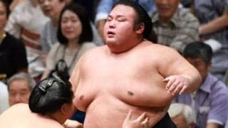 引退会見からちょうど1年…スリム化が話題の元大関に反響「小顔のイケメン」　明快な解説は健在で「いつも解りやすい」