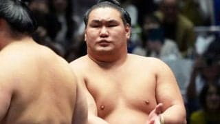 「横綱は見せなきゃいけない立場」豊昇龍に喝！変化で2敗死守も…名物野球評論家「あの勝ち方で胸を張られても困る」