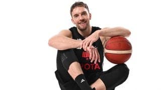 アルバルク東京がピンクリボン活動を実施…バランスキーの思いを発信