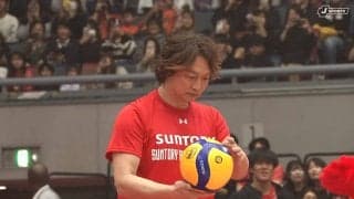 「バレーしたことないのに…」香取慎吾、始球式のサーブにファン驚き 「なんだかんだできちゃう」「普通に入るの凄い」 