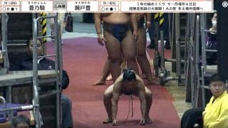 「なんか個性的な人きた」花道から登場した36歳力士に驚きの声 「36歳に見えない」「体重俺より軽い」ファン騒然