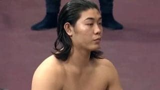 「なぜ突然」大相撲千秋楽でファン衝撃のサプライズ「別人みたい」「髷結えたのか」「小顔度が増した」驚きの声が相次ぐ