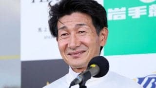 【東京2R】柴田善臣アグネスクレストが初勝利…JRA騎手最年長勝利記録を更新