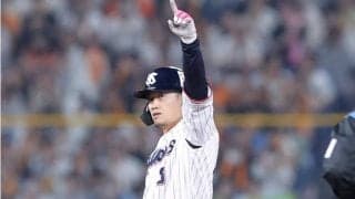 「精神的支柱が松本剛から西川遥輝に」5年ぶり日本ハムに復帰濃厚な元ノンテンダー、33歳外野手に球団OBから期待の声「若手が1人前になるためにもう1つスパイスが欲しい」