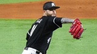 NPB退団から1年、CY賞左腕の見えぬ去就　新天地も在籍1か月、大豪邸も売却へ