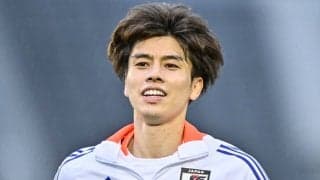 ｢あまりにもヒーローすぎる｣リーズ田中碧がリバプール相手に劇的なAT同点弾！熱狂のエランド・ロード！｢凄すぎる！｣｢膝すらワオンガムも磨きがかかってる｣