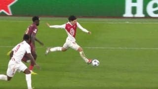 天才かよ！ 南野拓実が「エグすぎる」右足で“完璧トラップ”→スピード落とさず左足で“精密パス”…ファン熱狂「キレキレだなw」