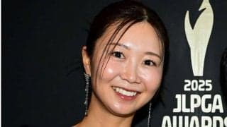 女子ゴルフ表彰式の一番人気⁉　今季初優勝30歳にツアー仲間から「たまりません」「ビジュ良すぎです」「はい可愛い!!」の声