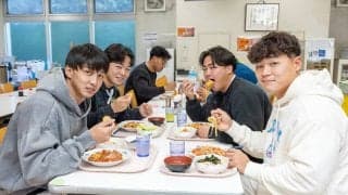 【PR】混戦模様の大学選手権、優勝のカギは？早稲田・明治の食堂に潜入