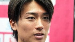 ｢男前すぎーー!!｣中村敬斗が笑顔満載の“イタリア冬旅行”プライベートショット公開＆現地少年と路上サッカー動画も!?｢イタリアの街並みに敬斗が似合いすぎる｣