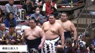 大相撲中継、個性派俳優が横綱と“最接近”「べらぼうの時と同じような表情」「シブいわ～」ファン驚き