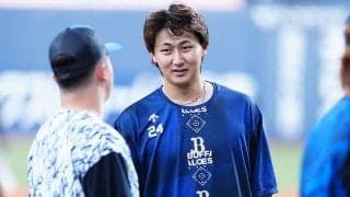オリ23歳＆妻を囲み…集まった豪華メンバー　幸せいっぱいの1枚に感動「笑顔すごい」