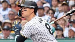 契約未更改のまま自費キャンプに突入か　阪神主砲、佐藤輝明の“現在地“にネット注目「4番の自覚や責任は？」「浮いてしまわないか、マジに心配」