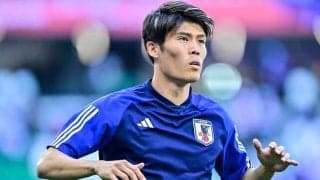 ｢トミ is back！｣冨安健洋が484日ぶりの実戦復帰で“胸熱”な赤白ユニフォーム姿披露！｢アヤックスのユニ似合うな｣｢早く代表にも帰って来て！｣