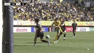スタジアム騒然！17年ぶりJ1千葉ダービーで衝撃の“理不尽ゴール”「すげーの打ち込んだ」苦労人・津久井匠海が“低空ミドル”で先制点「スーパーだ」
