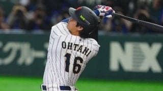 大谷翔平、WBCで2試合連発…韓国戦で特大同点アーチ　確信のバット投げに東京ドーム熱狂