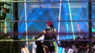 「もはやアート」人気日本人女子レスラー、鮮やか“毒霧”噴射の「決定的瞬間」を捉えたベストショットが話題に