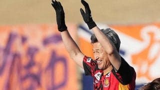 59歳10日、カズ最年長出場記録更新も…｢もっと努力しないと｣、キングの雄姿に本拠地5353人が大熱狂！アップから試合後まで密着