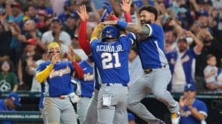ベネズエラ、逆転勝ちで初の決勝進出　イタリア下す…7回に3連続適時打、熱狂の球場揺れる