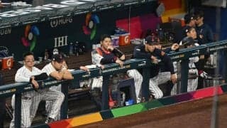 侍J敗戦直後…「何回見ても泣ける」　最後まで寄り添う左腕に感動の声「人間性の良さ出てる」