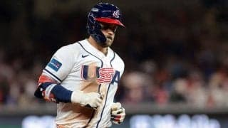 米国敗退直後…「非常に気品のある」行動　MVP2回の主砲に感動の声「リスペクト」