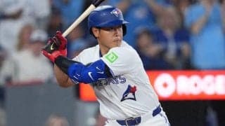 岡本和真のMLB初打席で巨人ファン感激　カナダで広がる光景、まさかの瞬間「メジャーでも」